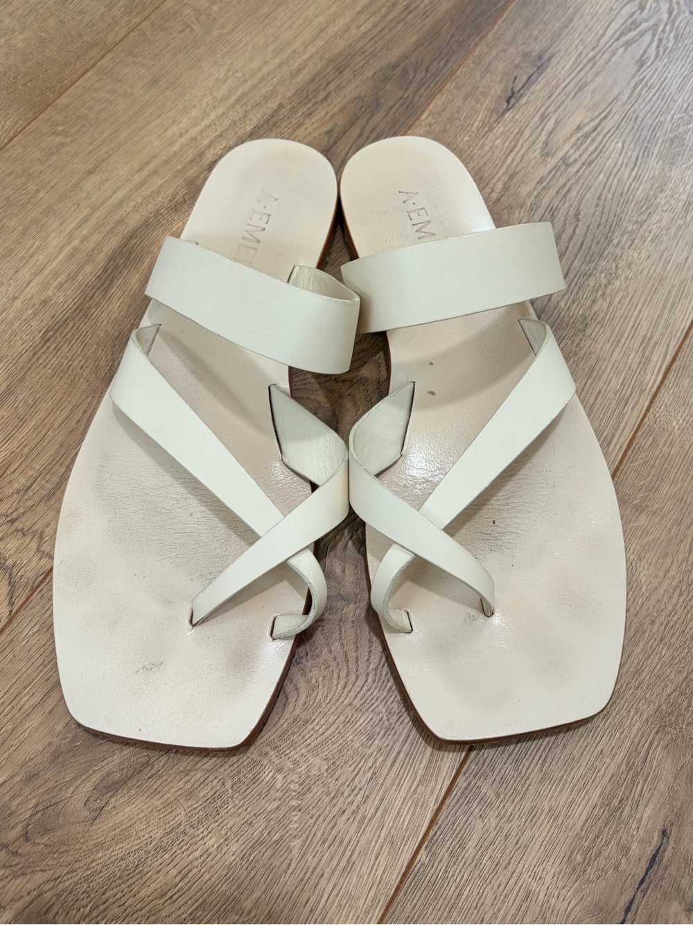 A.EMERY cream leather sandal - Size 38 / US 8